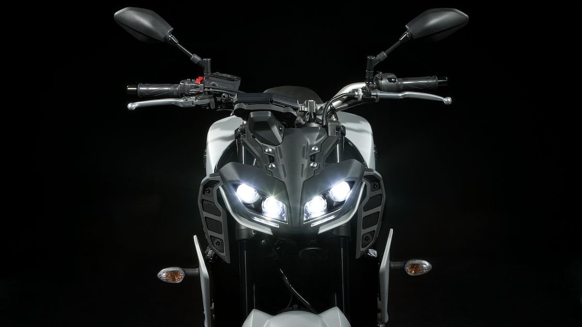 Yamaha MT 09 Naked Motor Bike Specification, Colors ...